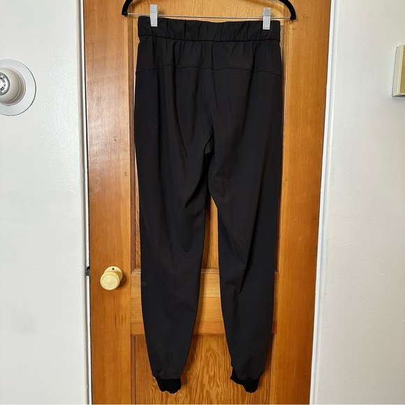 lululemon on the fly joggers - Picture 4 of 9